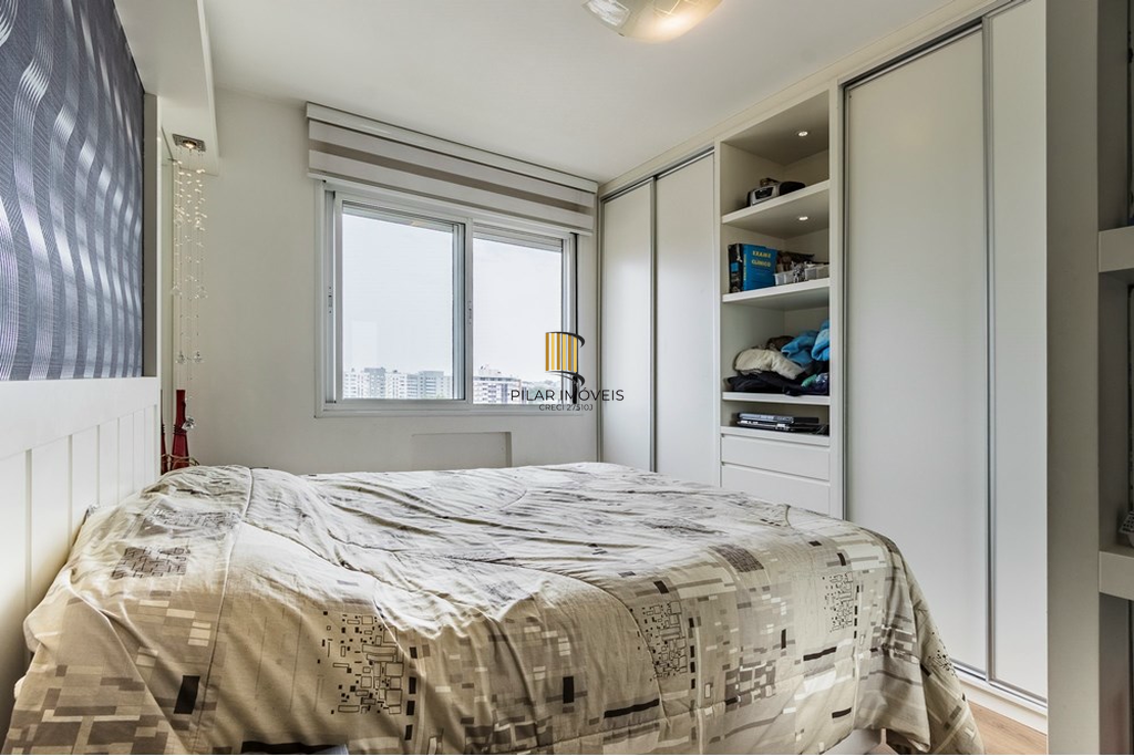 Apartamento 2 dormitórios no bairro Vila Ipiranga