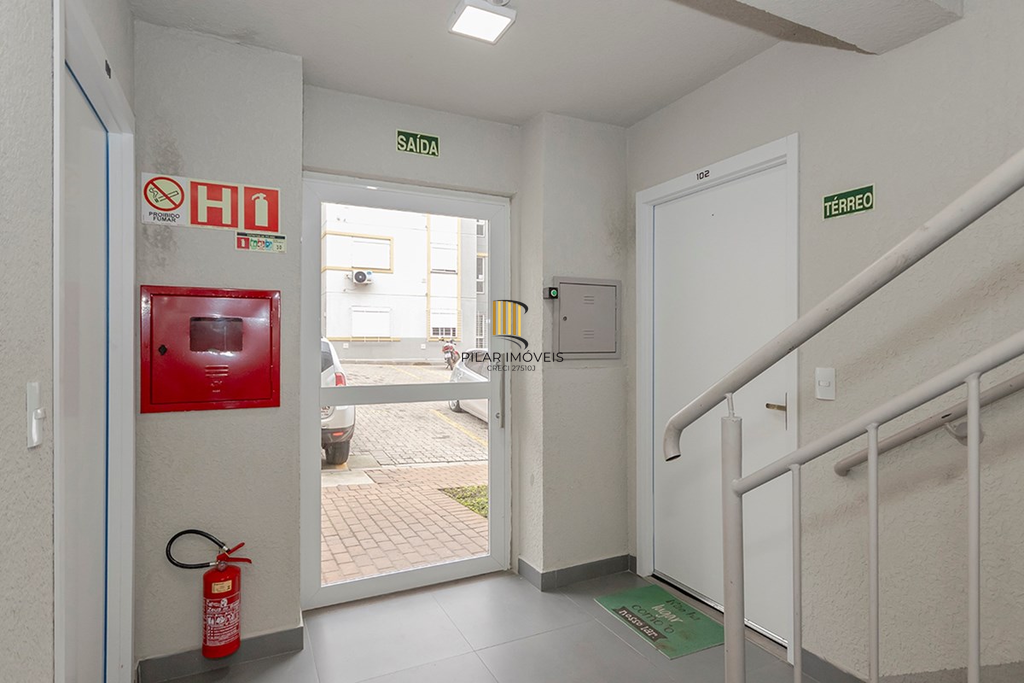 Apartamento 2 dormitórios no bairro Lomba do Pinheiro