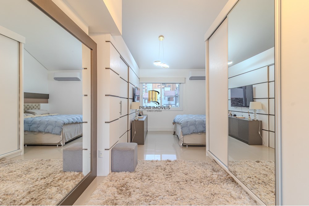 Casa de Condomínio 4 dormitórios no bairro Tristeza