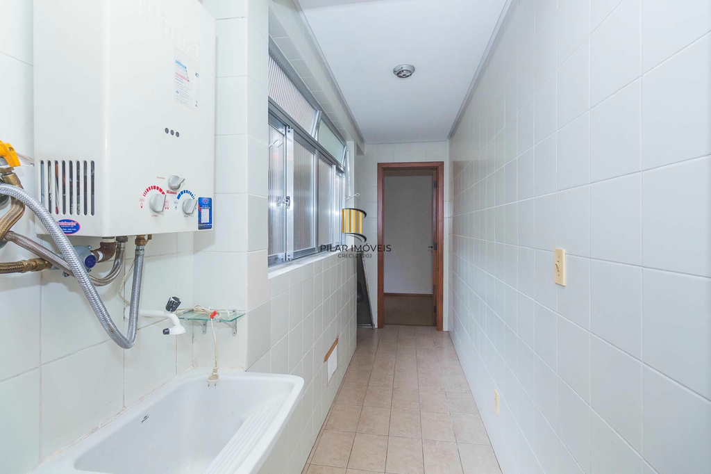 Apartamento 2 dormitórios no bairro Bom Fim