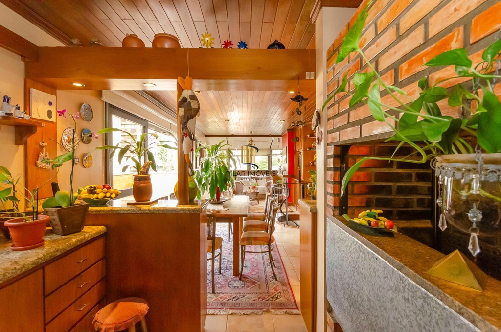 Cobertura 3 dormitórios no bairro Petrópolis