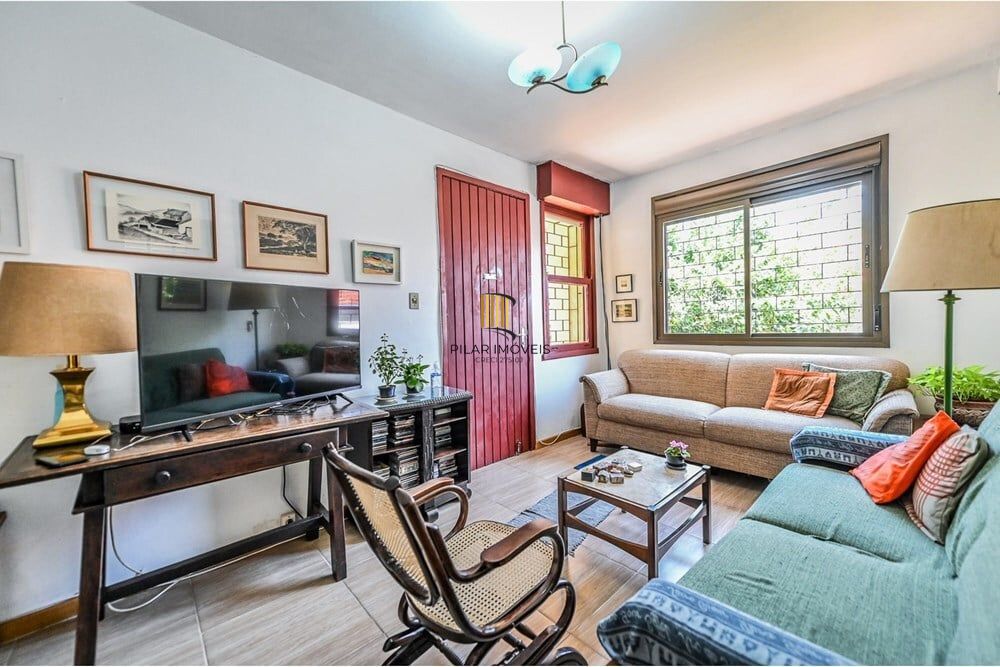 Casa de Condomínio 4 dormitórios no bairro Santa Tereza