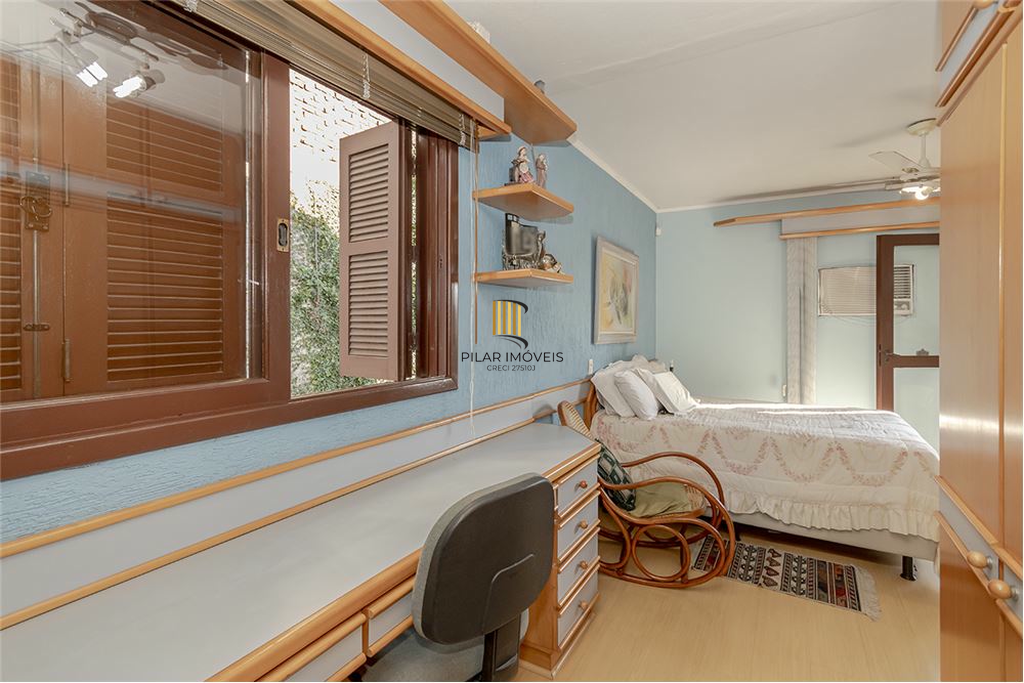 Casa 4 dormitórios no bairro Moinhos de Vento