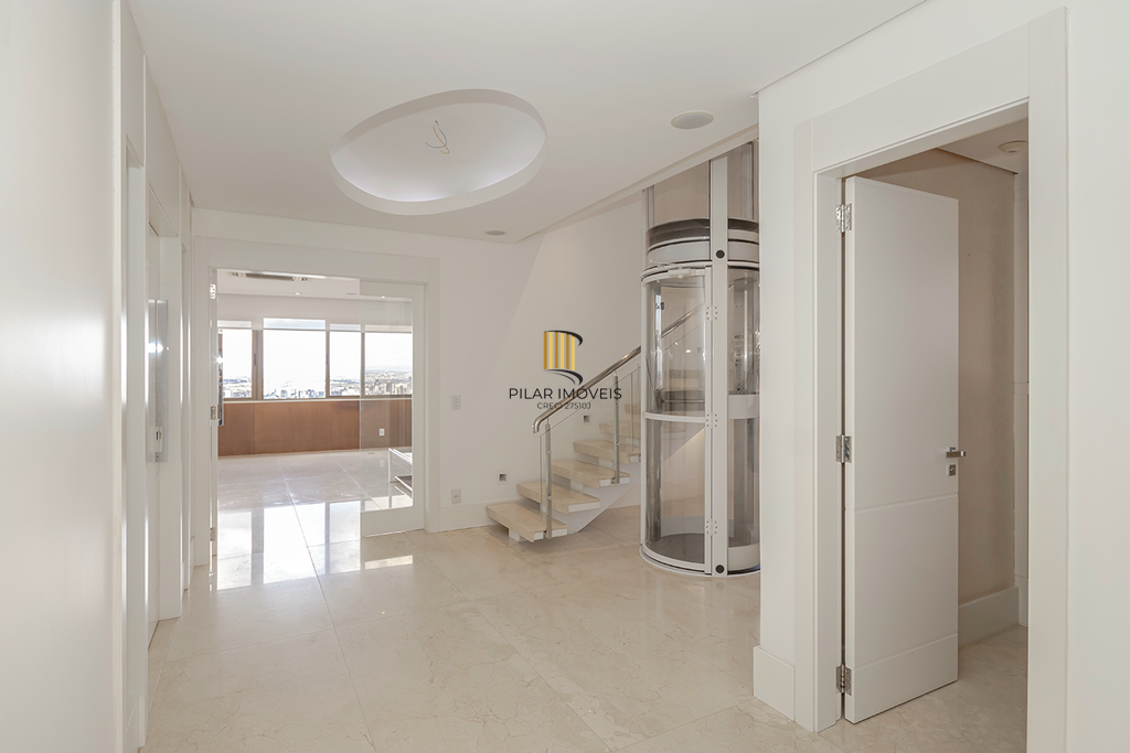 Triplex 3 dormitórios no bairro Bela Vista