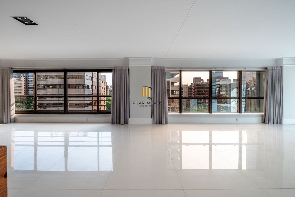 Apartamento 4 dormitórios no bairro Bela Vista