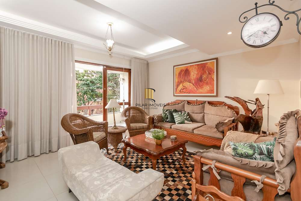 Casa 3 dormitórios no bairro Nonoai