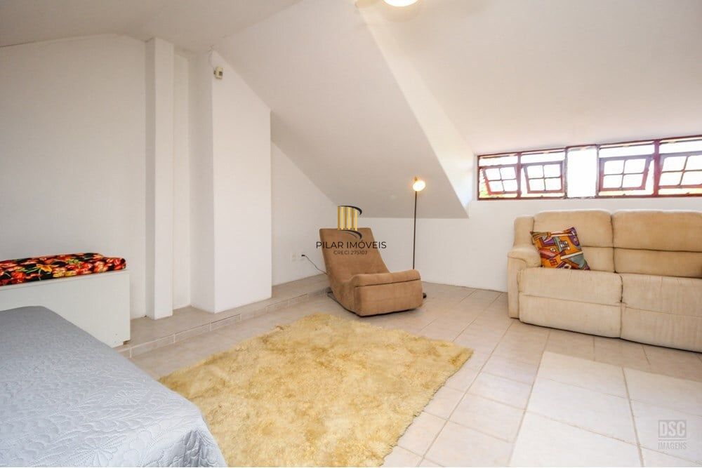 Casa 3 dormitórios no bairro Espírito Santo