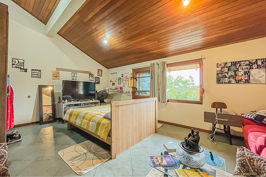 Casa 3 dormitórios no bairro Aberta dos Morros