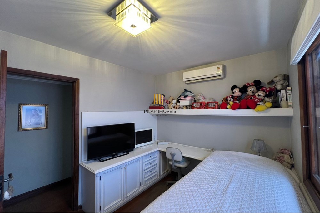 Casa 3 dormitórios no bairro Santana