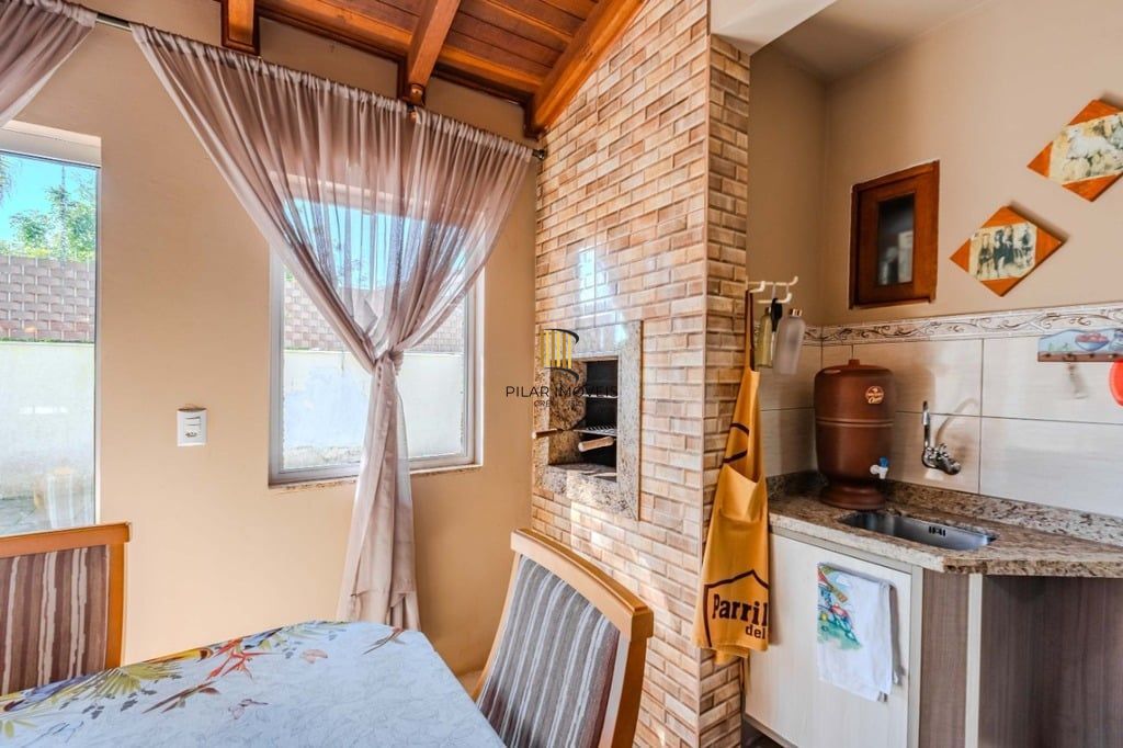Casa de Condomínio 4 dormitórios no bairro Ipanema