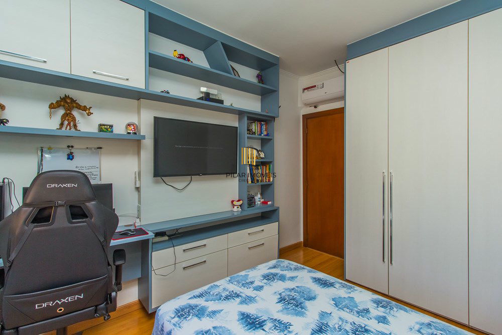 Casa 4 dormitórios no bairro Moinhos de Vento