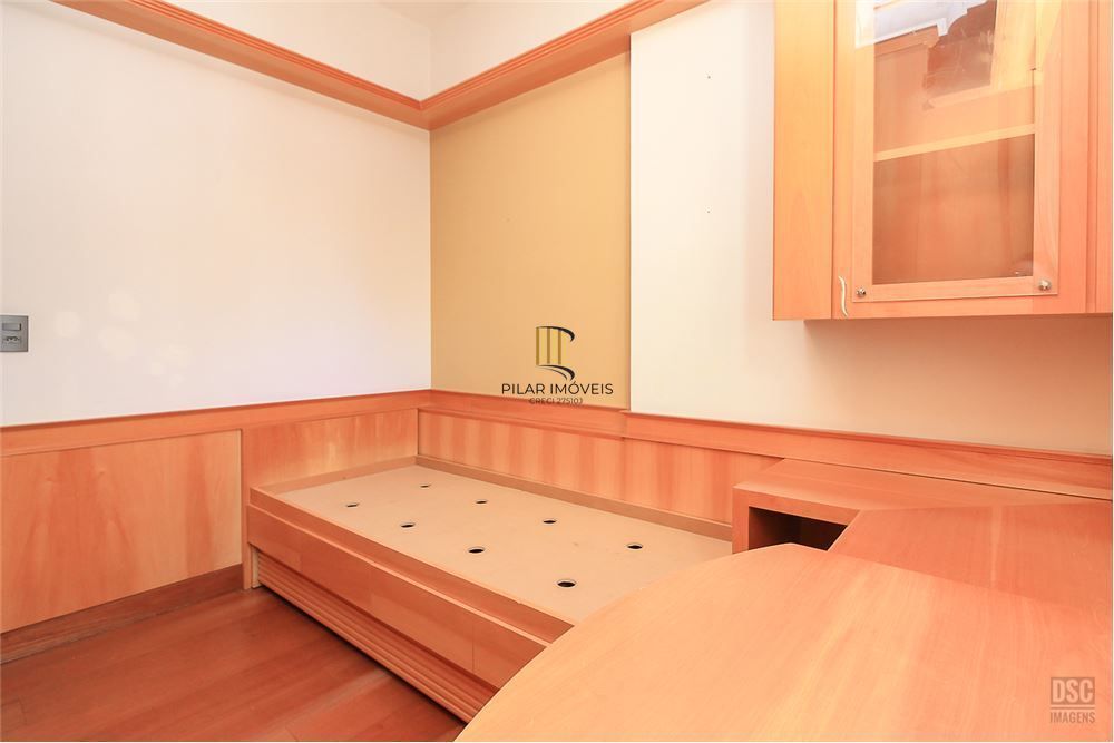 Apartamento 4 dormitórios no bairro Mont Serrat