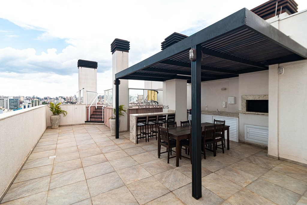 Apartamento 2 dormitórios no bairro Azenha