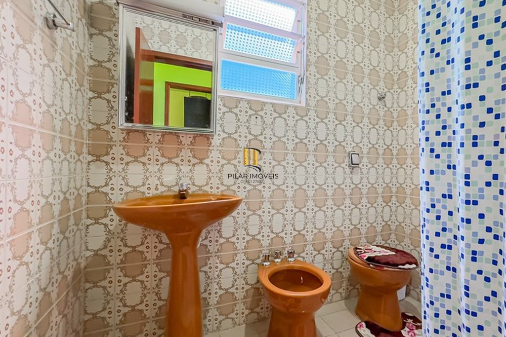 Casa 5 dormitórios no bairro Vila Jardim