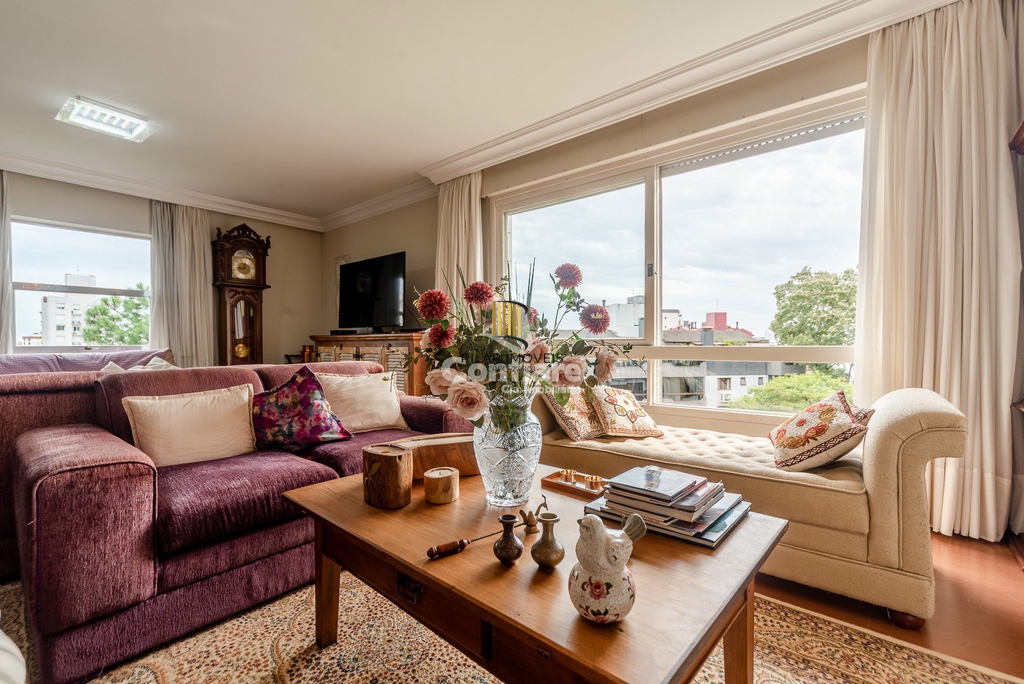 Apartamento 4 dormitórios no bairro Petrópolis - Pilar Imóveis