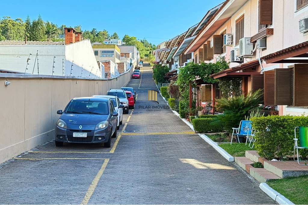 Casa de Condomínio 3 dormitórios no bairro Espírito Santo