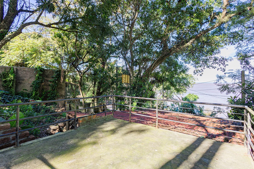 Casa 2 dormitórios no bairro Belém Novo