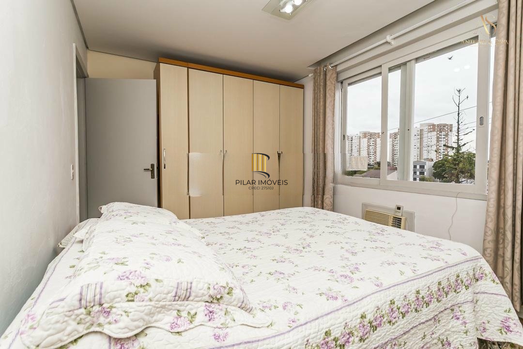 Apartamento 2 dormitórios no bairro Vila Ipiranga