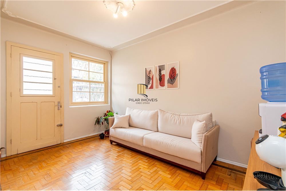 Casa 4 dormitórios no bairro Petrópolis