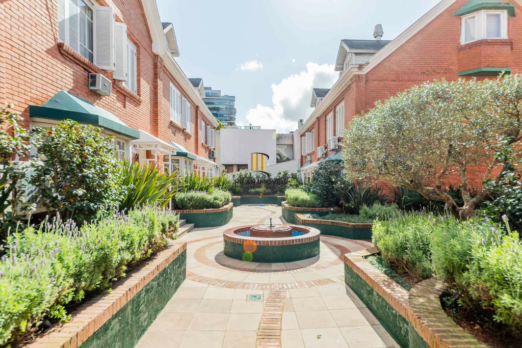 Casa de Condomínio 3 dormitórios no bairro Três Figueiras