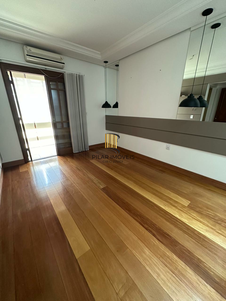 Casa 3 dormitórios no bairro Tristeza