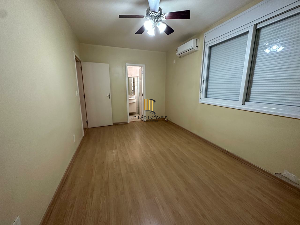 Casa de Condomínio 3 dormitórios no bairro Petrópolis