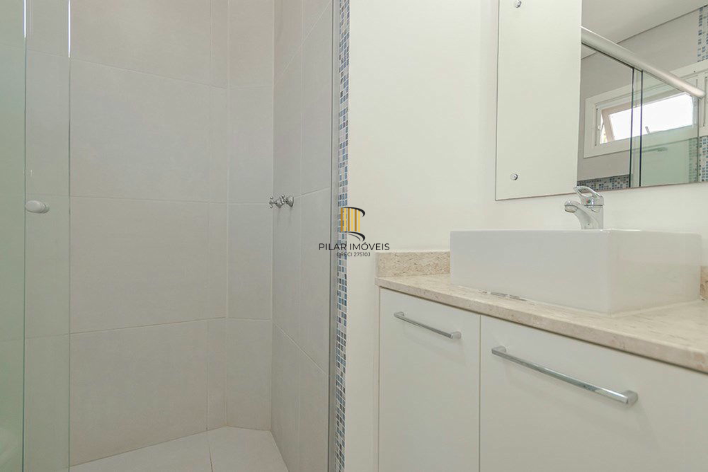 Casa 3 dormitórios no bairro Ipanema