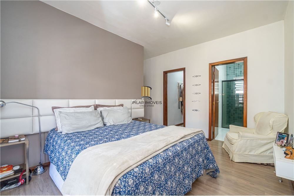 Casa 4 dormitórios no bairro Jardim Lindóia