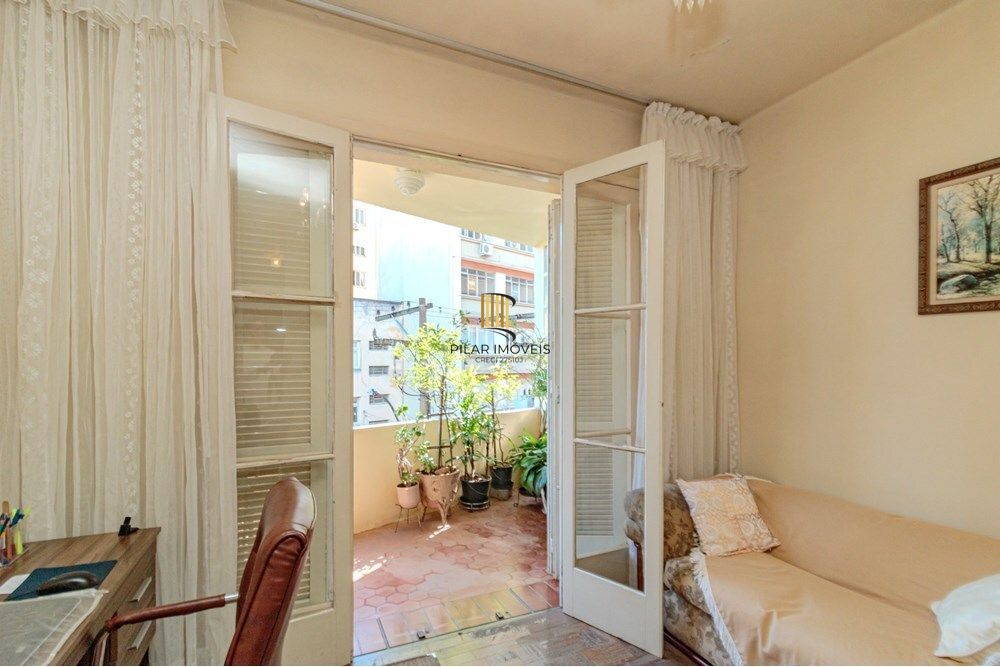 Apartamento 4 dormitórios no bairro Santana