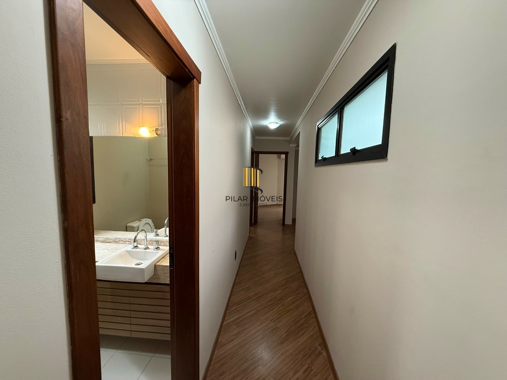 Cobertura 3 dormitórios no bairro Petrópolis