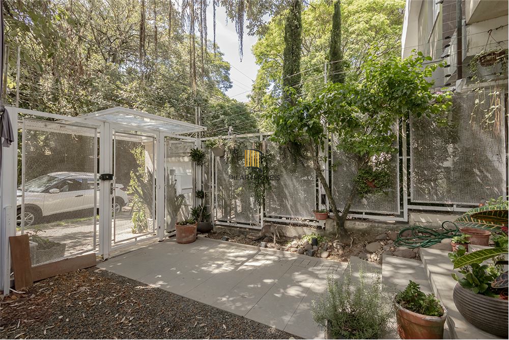 Casa 4 dormitórios no bairro Vila Assunção