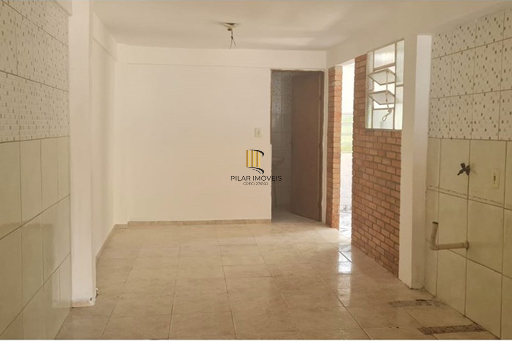 Casa 4 dormitórios no bairro Lomba do Pinheiro