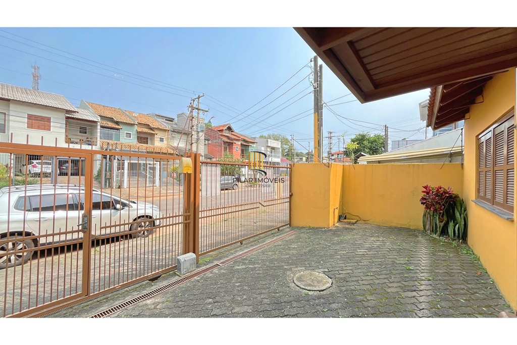 Casa 3 dormitórios no bairro Vila Nova