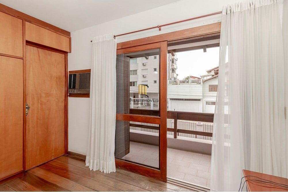 Casa 4 dormitórios no bairro Jardim Itu