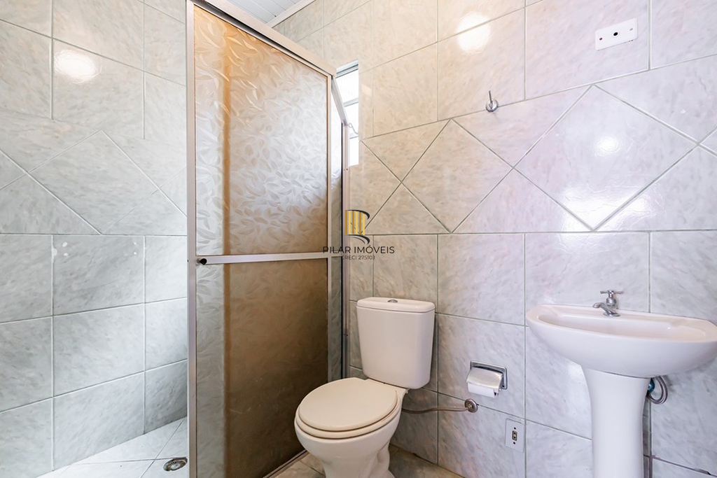 Casa 3 dormitórios no bairro Medianeira