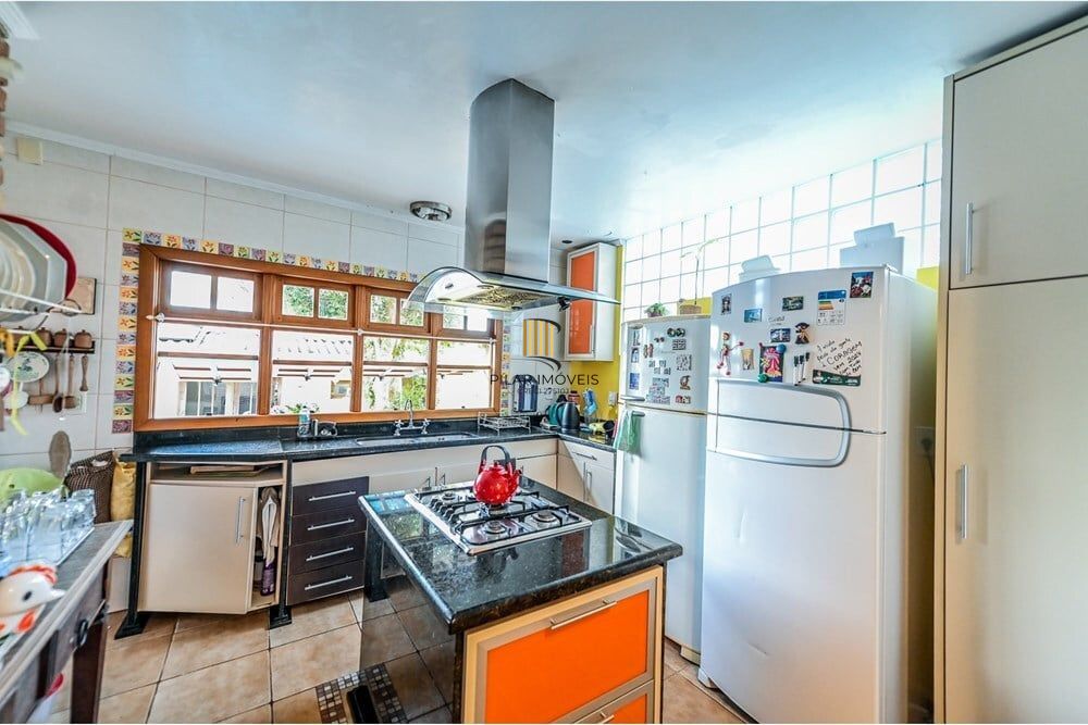 Casa de Condomínio 4 dormitórios no bairro Santa Tereza