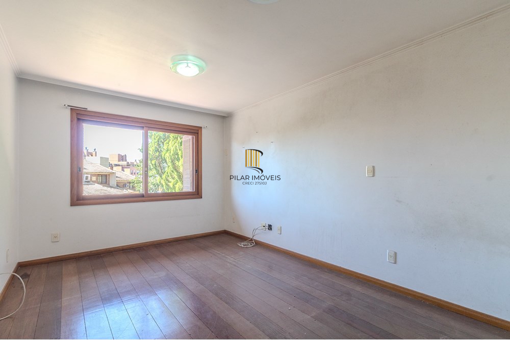 Casa 3 dormitórios no bairro Chácara das Pedras