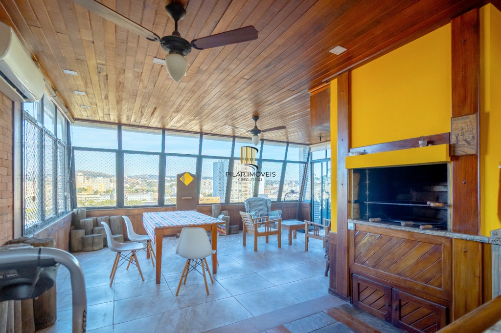 Cobertura 4 dormitórios no bairro Santana