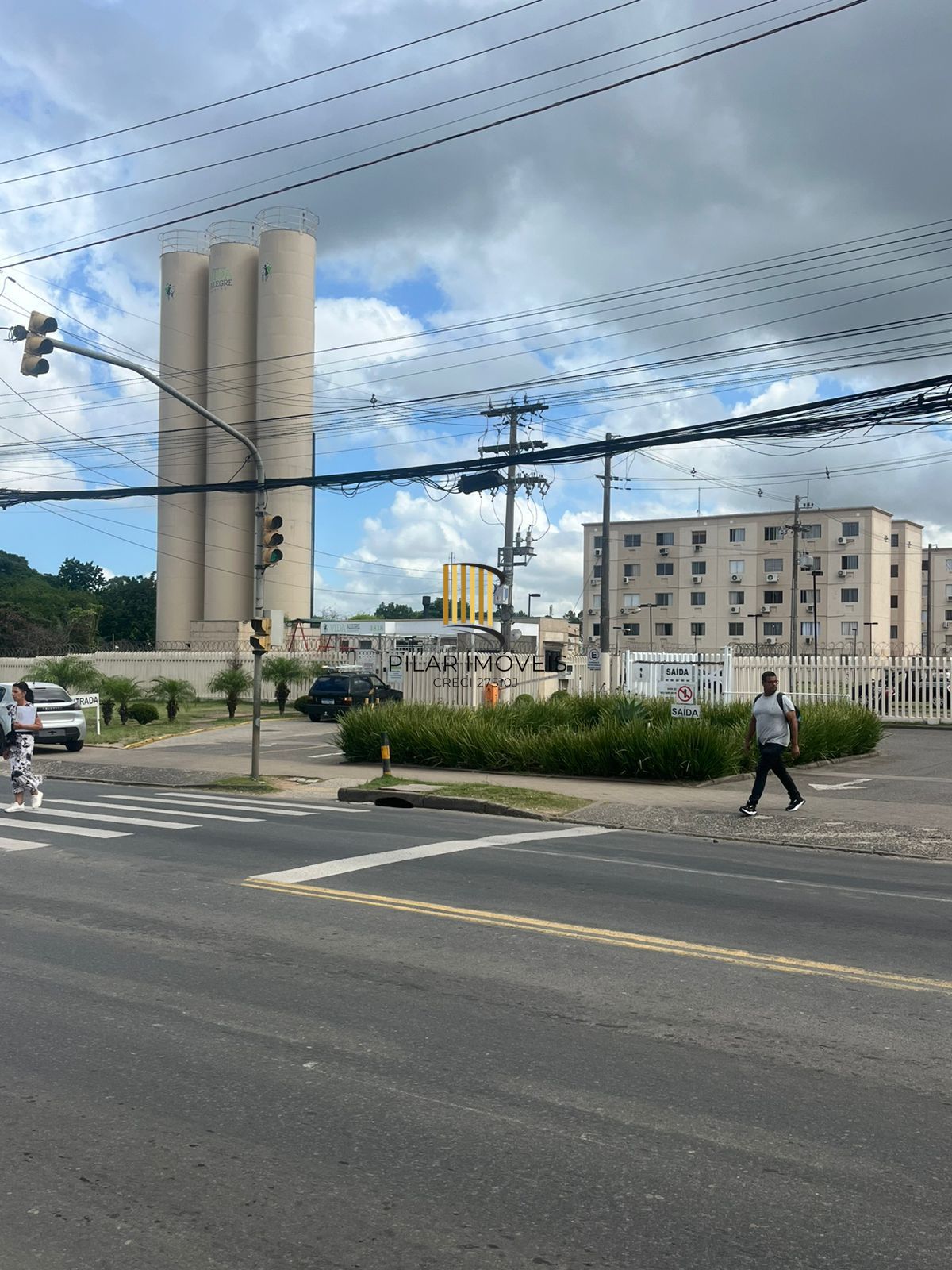 Apto 2 Dormitórios, Térreo, Sala, Cozinha, Banheiro, 01 vaga garagem-rotativa - Pilar Imóveis