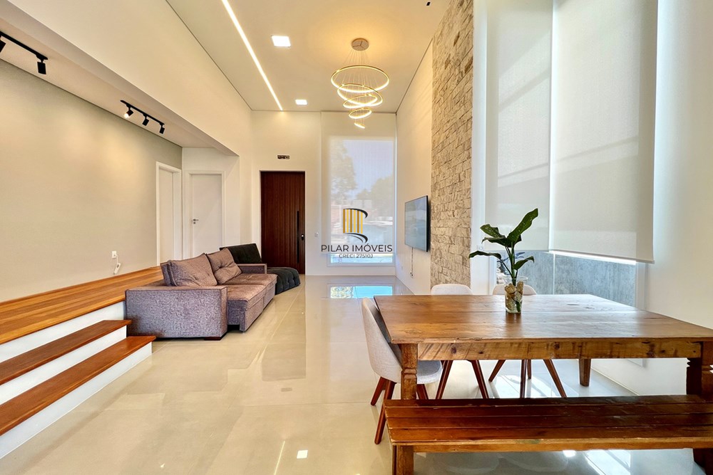 Casa de Condomínio 3 dormitórios no bairro Sanga Funda