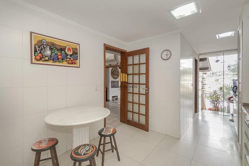 Casa de Condomínio 3 dormitórios no bairro Nonoai
