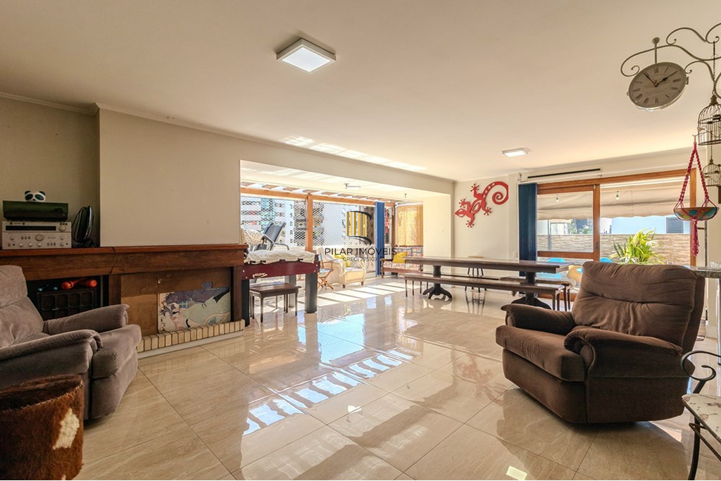 Cobertura 3 dormitórios no bairro Petrópolis