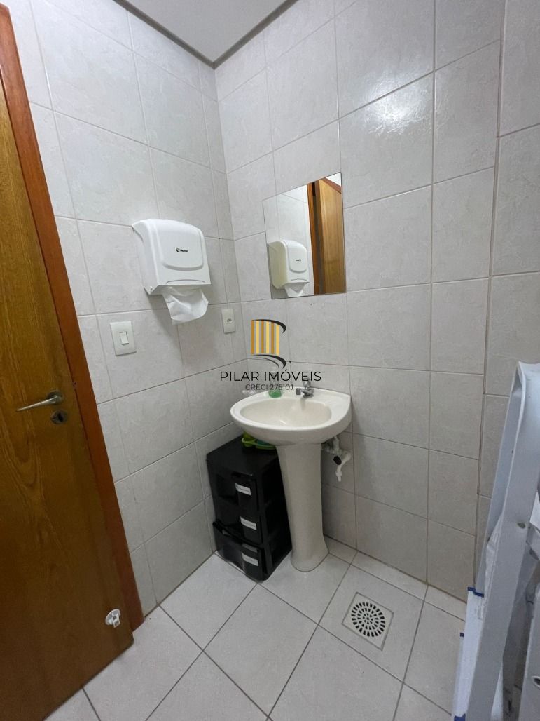 Vende sala comercial de 27 m2