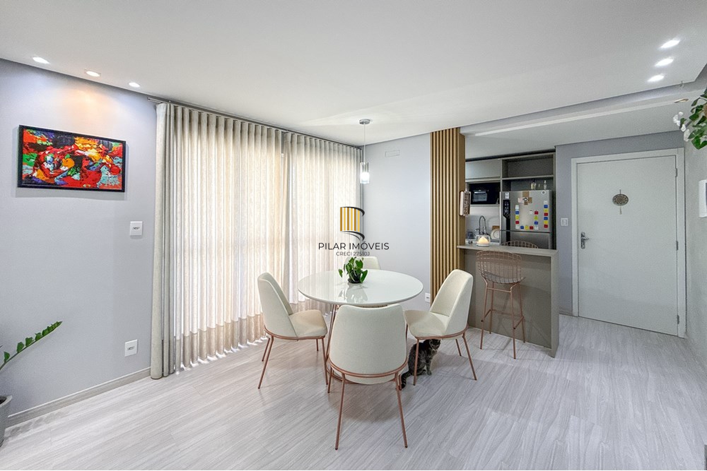 Apartamento 2 dormitórios no bairro Centro