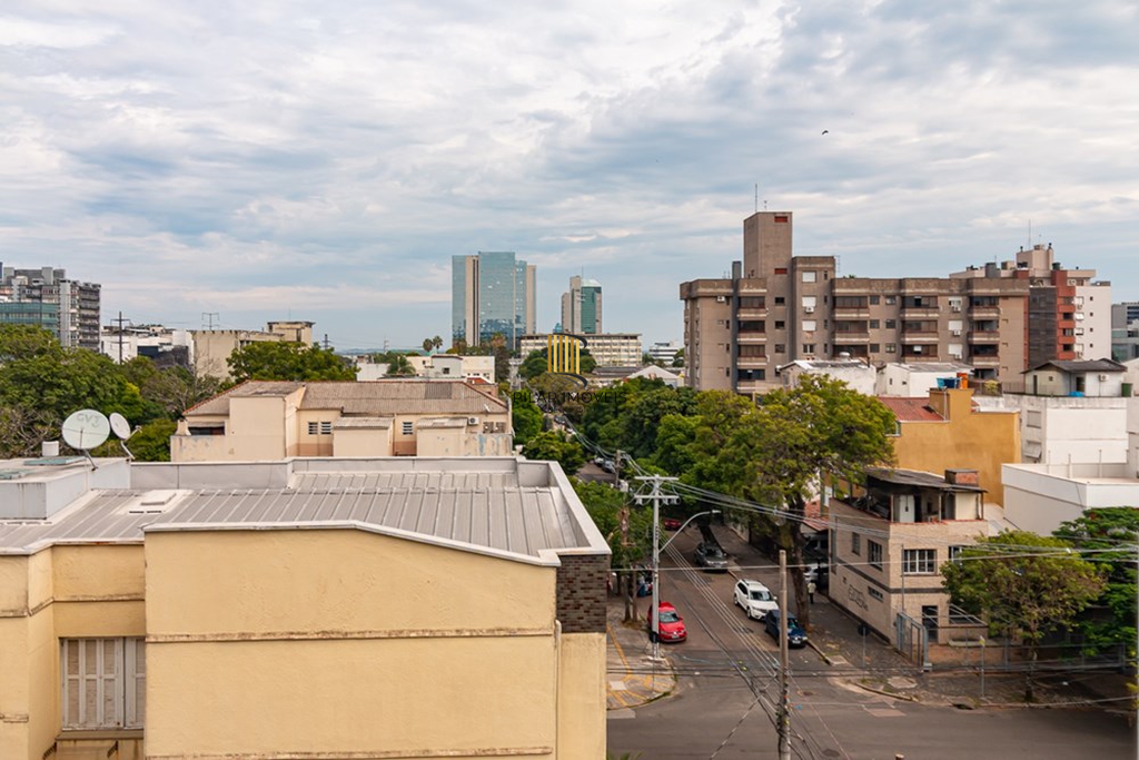 Apartamento 3 dormitórios no bairro Menino Deus