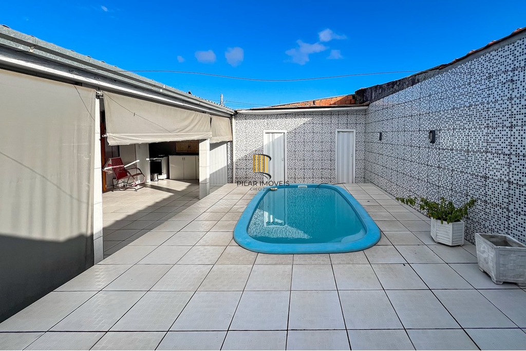 Casa 2 dormitórios no bairro Guajuviras