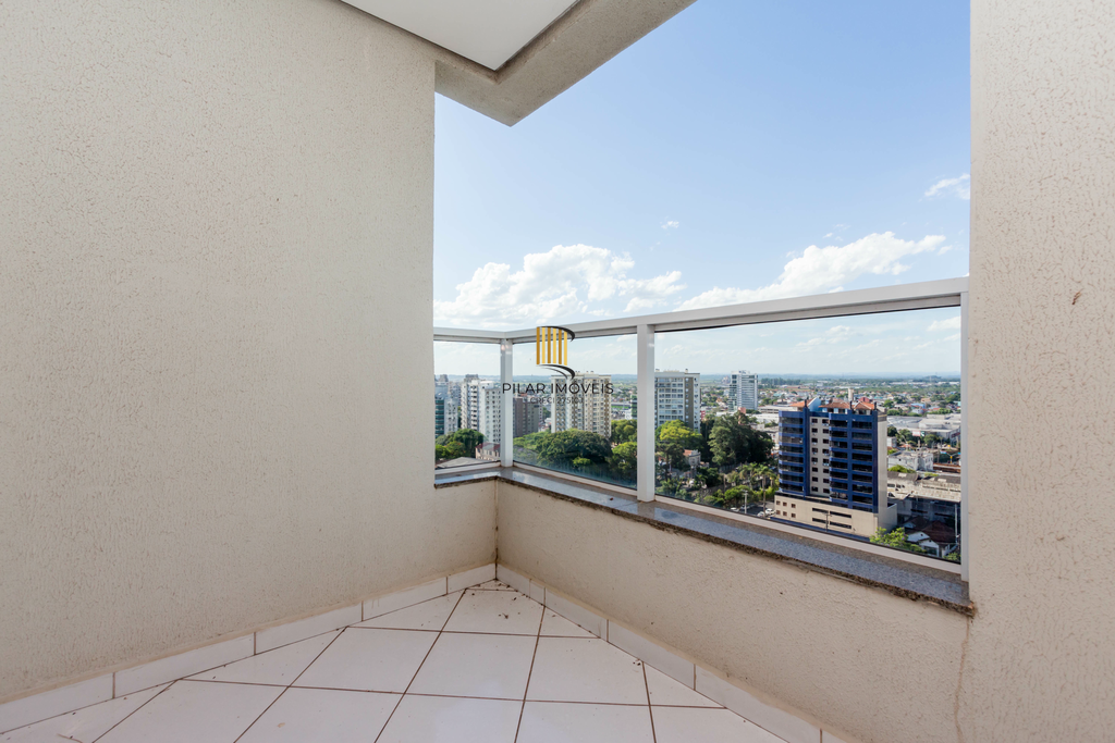 Cobertura 3 dormitórios no bairro Centro