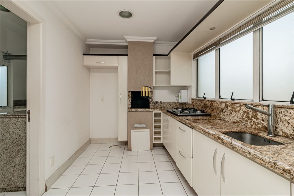 Apartamento 2 dormitórios no bairro Petrópolis