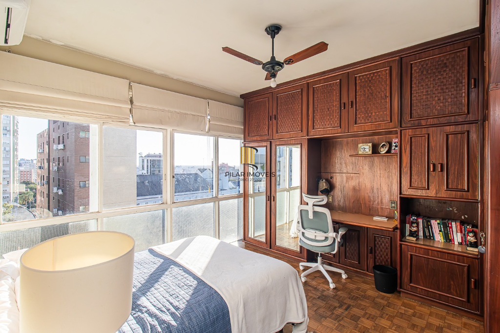Apartamento 4 dormitórios no bairro Moinhos de Vento
