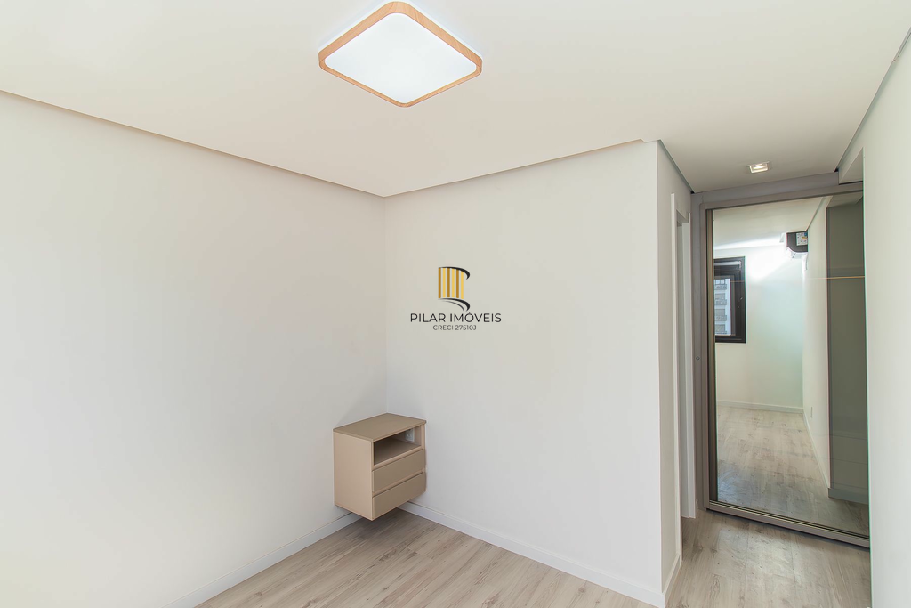 Apartamento 2 dormitórios no bairro Menino Deus